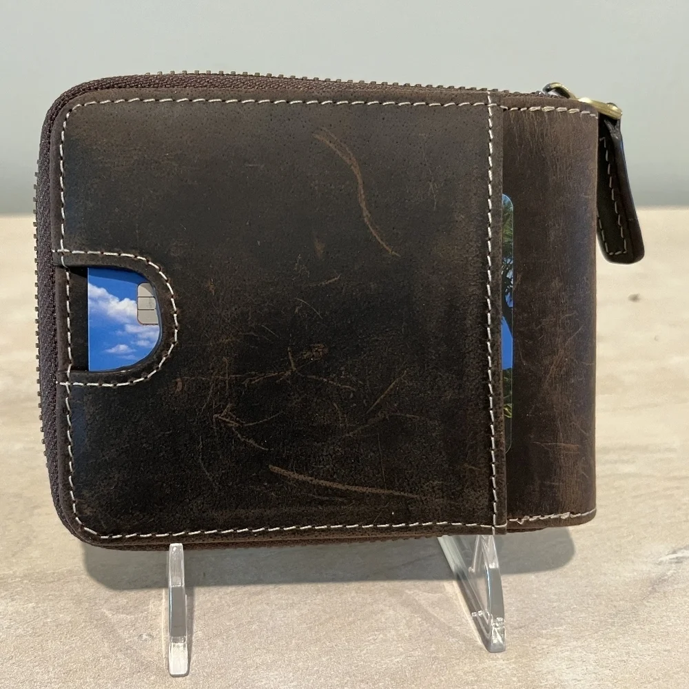 Fine‎ Brown Leather RFID Zip Around Men's Wallet. NWOT